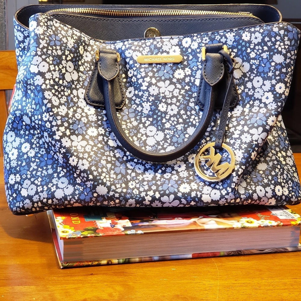 Michael Kors purse